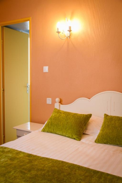 Hotel Les Hirondelles Les Sables-dʼOlonne Zimmer foto