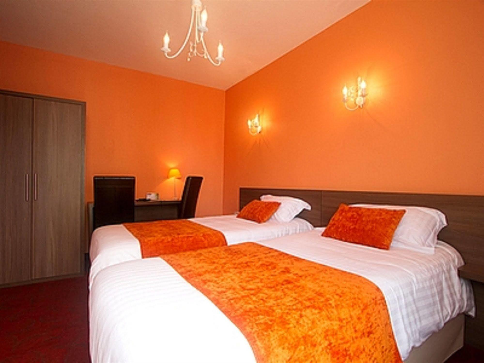 Hotel Les Hirondelles Les Sables-dʼOlonne Exterior foto